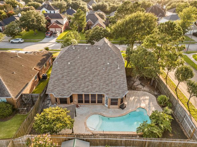 310 Cedar Lake Drive, League City, TX 77573