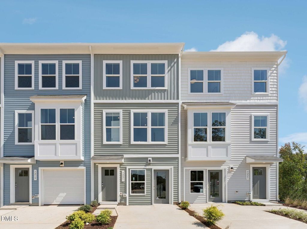 909 Freston Road, Raleigh, NC 27610