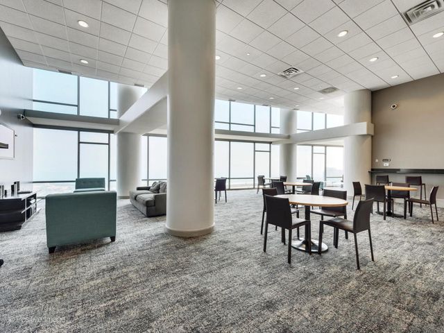 100 E 14th Street 1502, Chicago, IL 60605