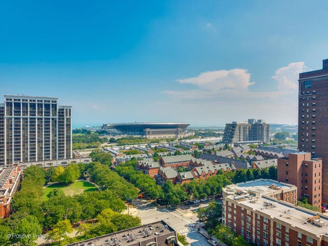 100 E 14th Street 1502, Chicago, IL 60605