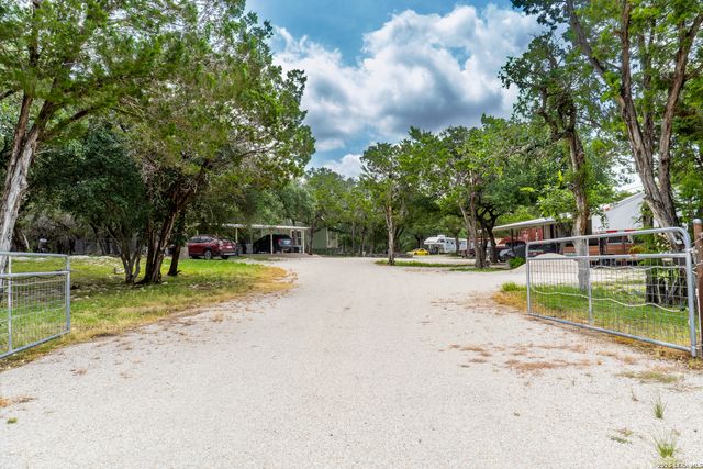 4748 TANGLEWOOD TRL, Spring Branch, TX 78070