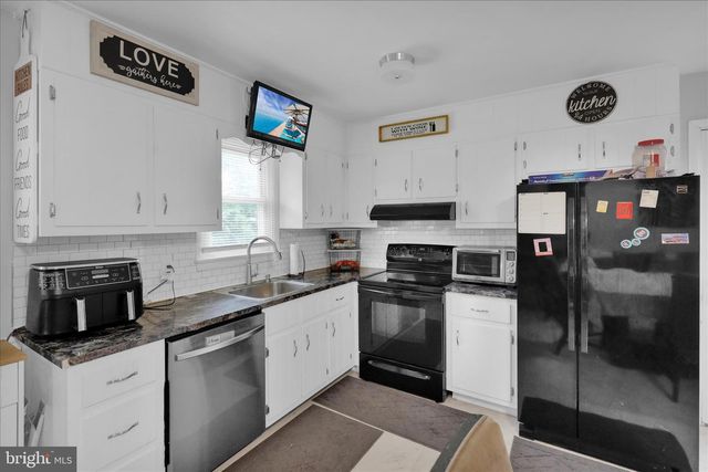 1013 GLASGOW ST, Pottstown, PA 19464