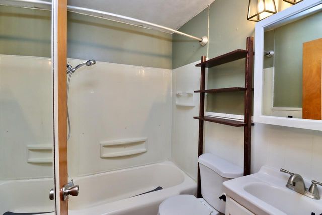 1020 Beloit Avenue, Janesville, WI 53546