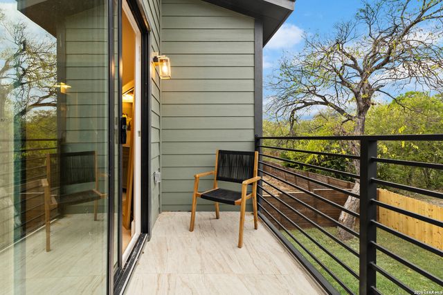 235 Oelkers, San Antonio, TX 78204