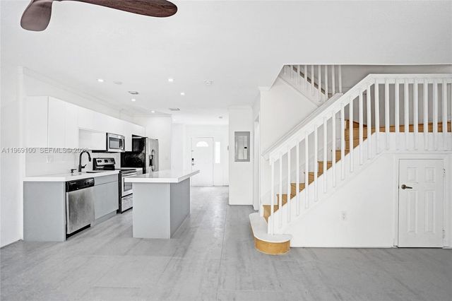 7783 SW 94th Ln 7783, Miami, FL 33156