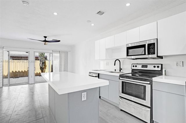 7783 SW 94th Ln 7783, Miami, FL 33156