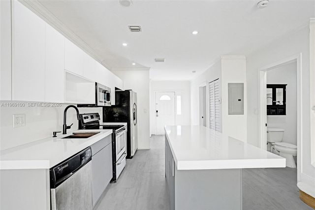 7783 SW 94th Ln 7783, Miami, FL 33156