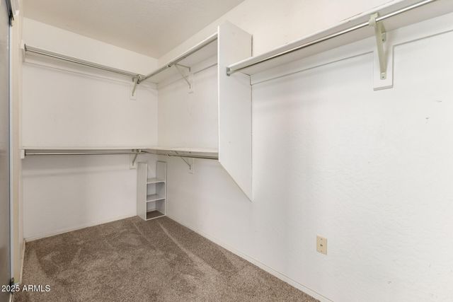 941 N BLACKBIRD Drive, Gilbert, AZ 85234