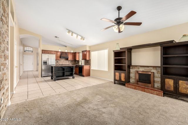 941 N BLACKBIRD Drive, Gilbert, AZ 85234