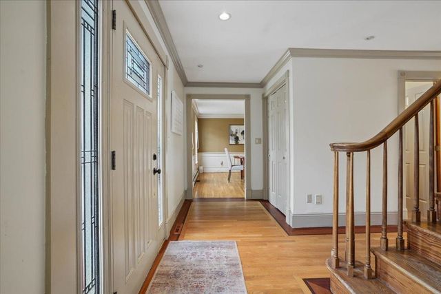 50 Hearthside Circle, Bedford, NH 03110