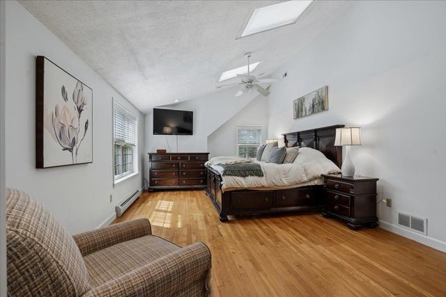 50 Hearthside Circle, Bedford, NH 03110