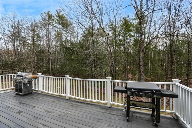 50 Hearthside Circle, Bedford, NH 03110