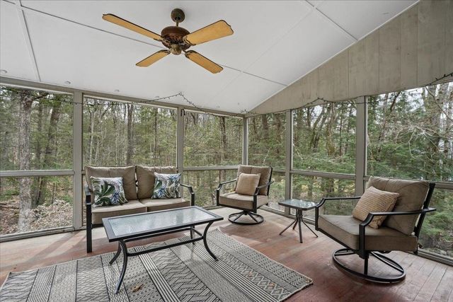 50 Hearthside Circle, Bedford, NH 03110