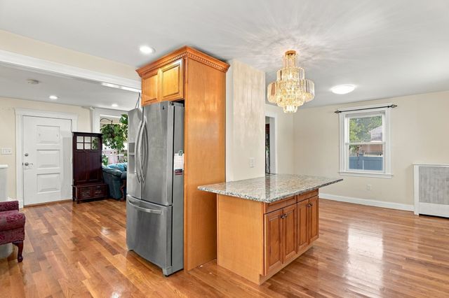 7 Geneva Avenue, Lynn, MA 01905