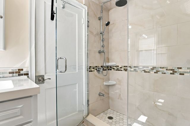 7 Geneva Avenue, Lynn, MA 01905