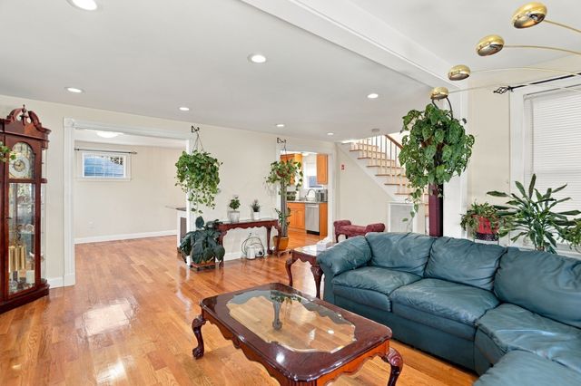 7 Geneva Avenue, Lynn, MA 01905