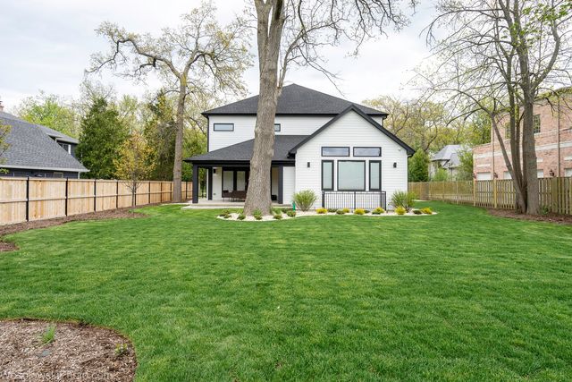 23388 N BIRCHWOOD Lane, Deerfield, IL 60015