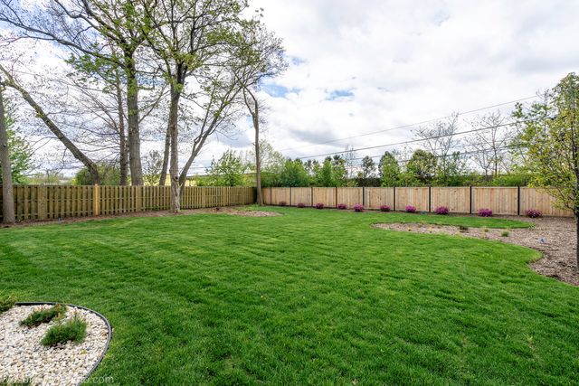 23388 N BIRCHWOOD Lane, Deerfield, IL 60015