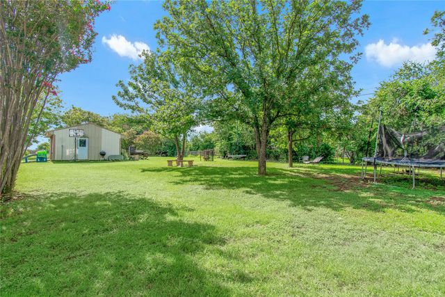 531 Santa Rosa Road, Salado, TX 76571