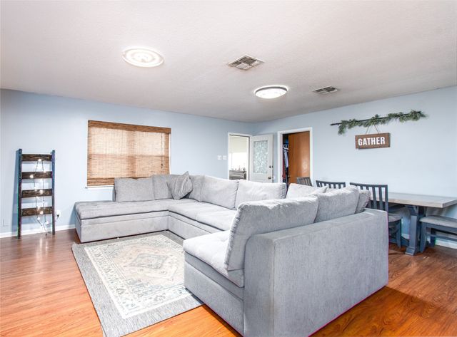 531 Santa Rosa Road, Salado, TX 76571