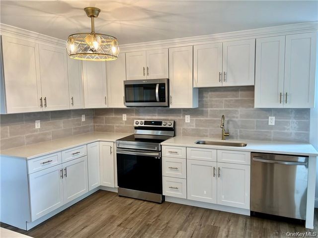 18 Chadeayne Avenue, Cornwall, NY 12518