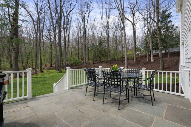 172 Country Drive, Weston, MA 02493