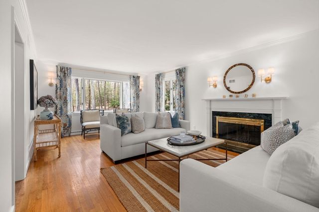 172 Country Drive, Weston, MA 02493