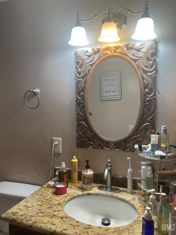 2313 Kamar Street, Bakersfield, CA 93305