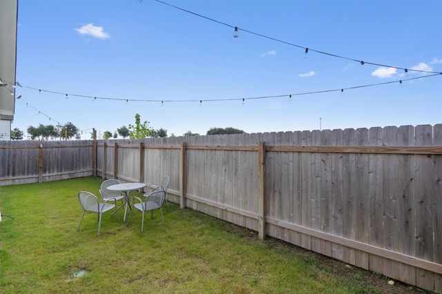 468 Marty Allen LOOP, Jarrell, TX 76537