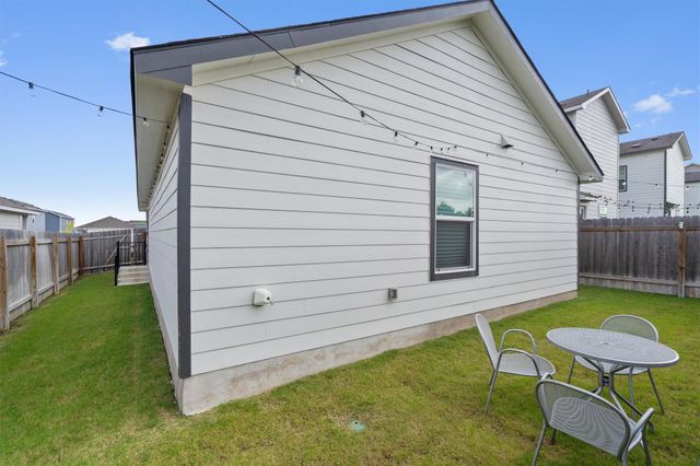 468 Marty Allen LOOP, Jarrell, TX 76537