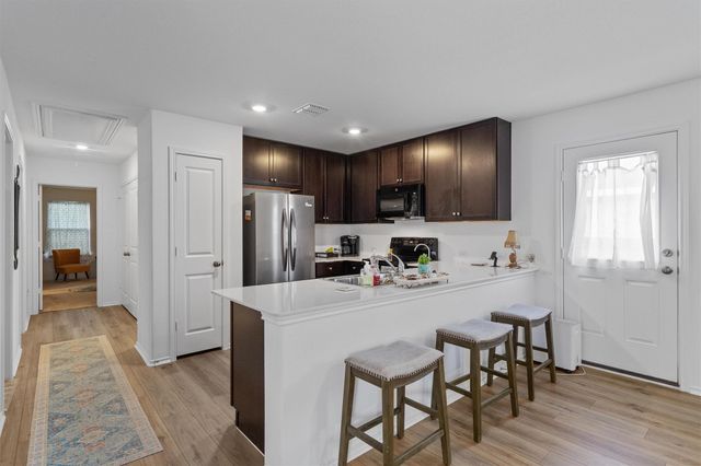 468 Marty Allen LOOP, Jarrell, TX 76537