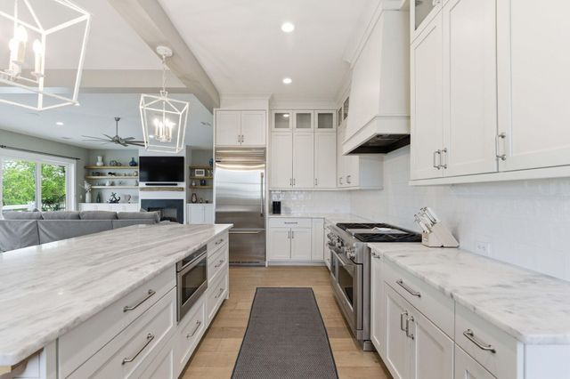 517 Carolina Boulevard, Isle Of Palms, SC 29451