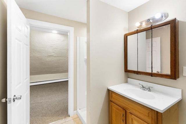 14 Mt Pleasant Place, Lynn, MA 01902