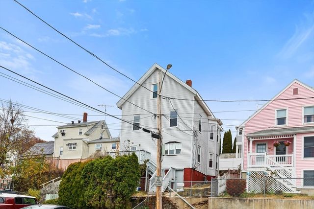 14 Mt Pleasant Place, Lynn, MA 01902
