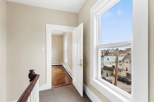 14 Mt Pleasant Place, Lynn, MA 01902