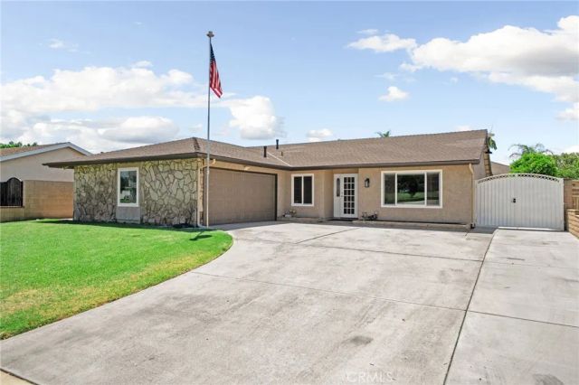 326 E Blue Jay, Ontario, CA 91761