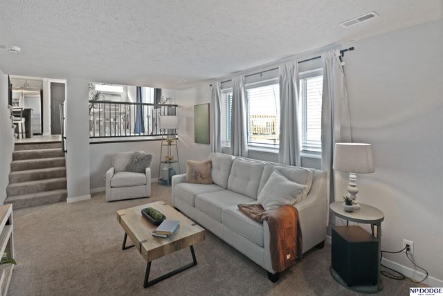 8020 S 200 Street, Gretna, NE 68028