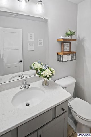 8020 S 200 Street, Gretna, NE 68028