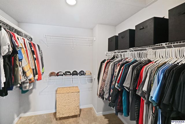 8020 S 200 Street, Gretna, NE 68028