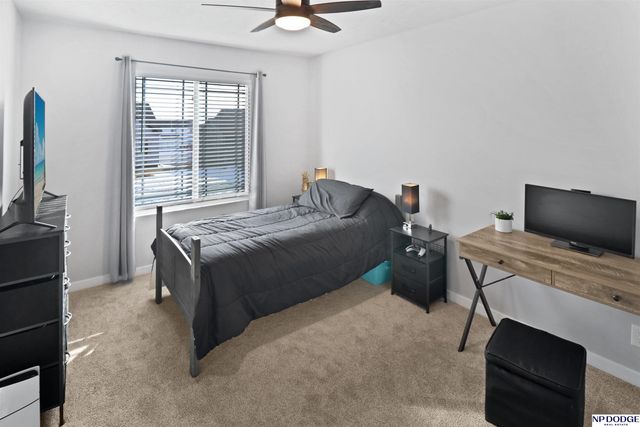 8020 S 200 Street, Gretna, NE 68028