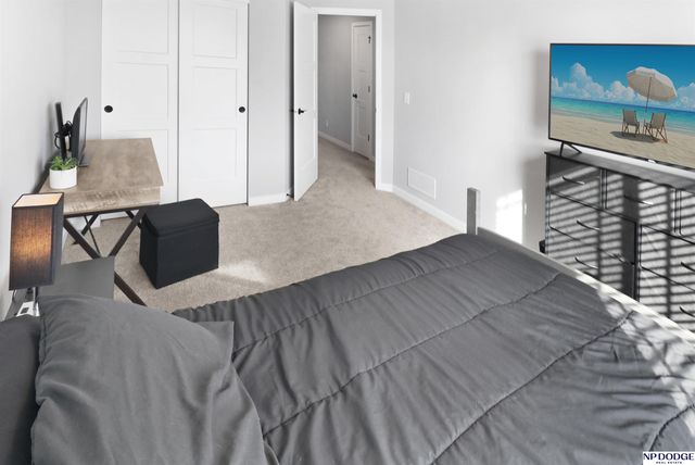 8020 S 200 Street, Gretna, NE 68028