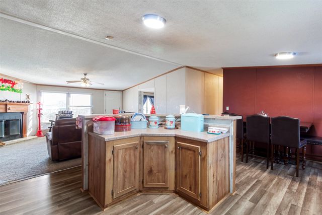 6210 Armadillo Drive, Kemp, TX 75143