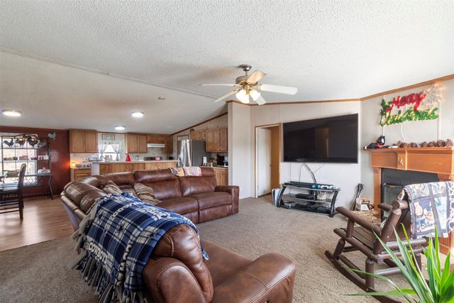 6210 Armadillo Drive, Kemp, TX 75143