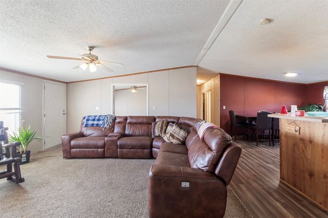 6210 Armadillo Drive, Kemp, TX 75143