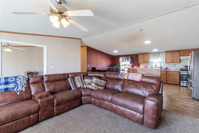 6210 Armadillo Drive, Kemp, TX 75143