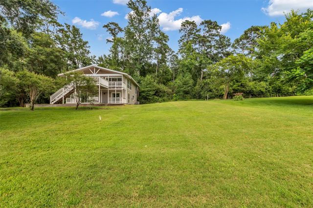 671 Lakeview Harbor, Onalaska, TX 77360