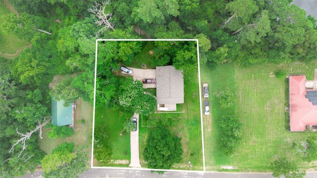 671 Lakeview Harbor, Onalaska, TX 77360