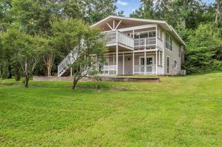 671 Lakeview Harbor, Onalaska, TX 77360