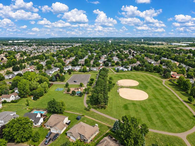 9748 Hames Court S, Cottage Grove, MN 55016