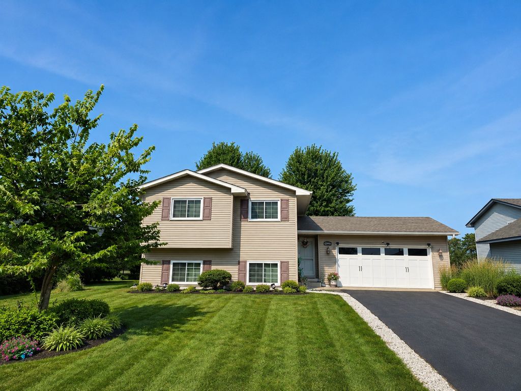 9748 Hames Court S, Cottage Grove, MN 55016 — photo 2